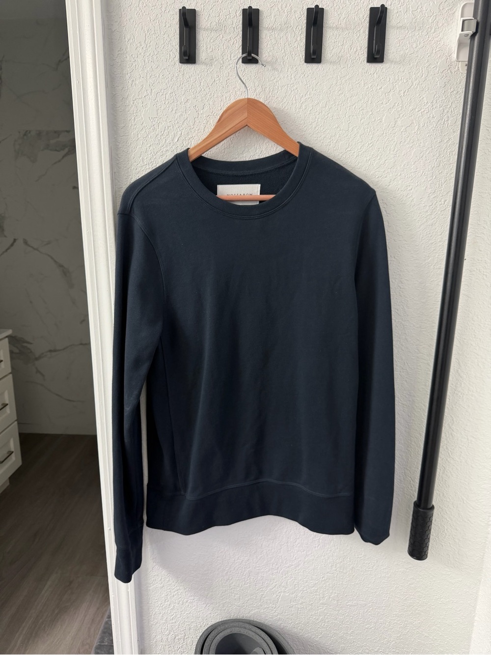 Men's Mott & Bow Long-Sleeve Navy Blue Crewneck Sweater Extra-Small Sweatshirt